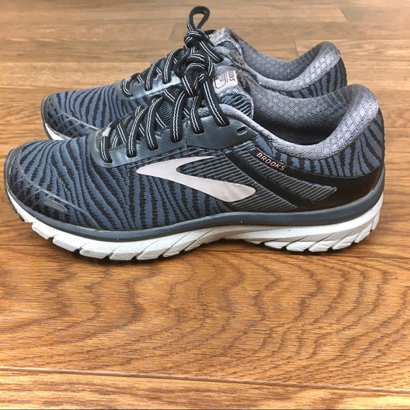 brooks adrenaline 18 black